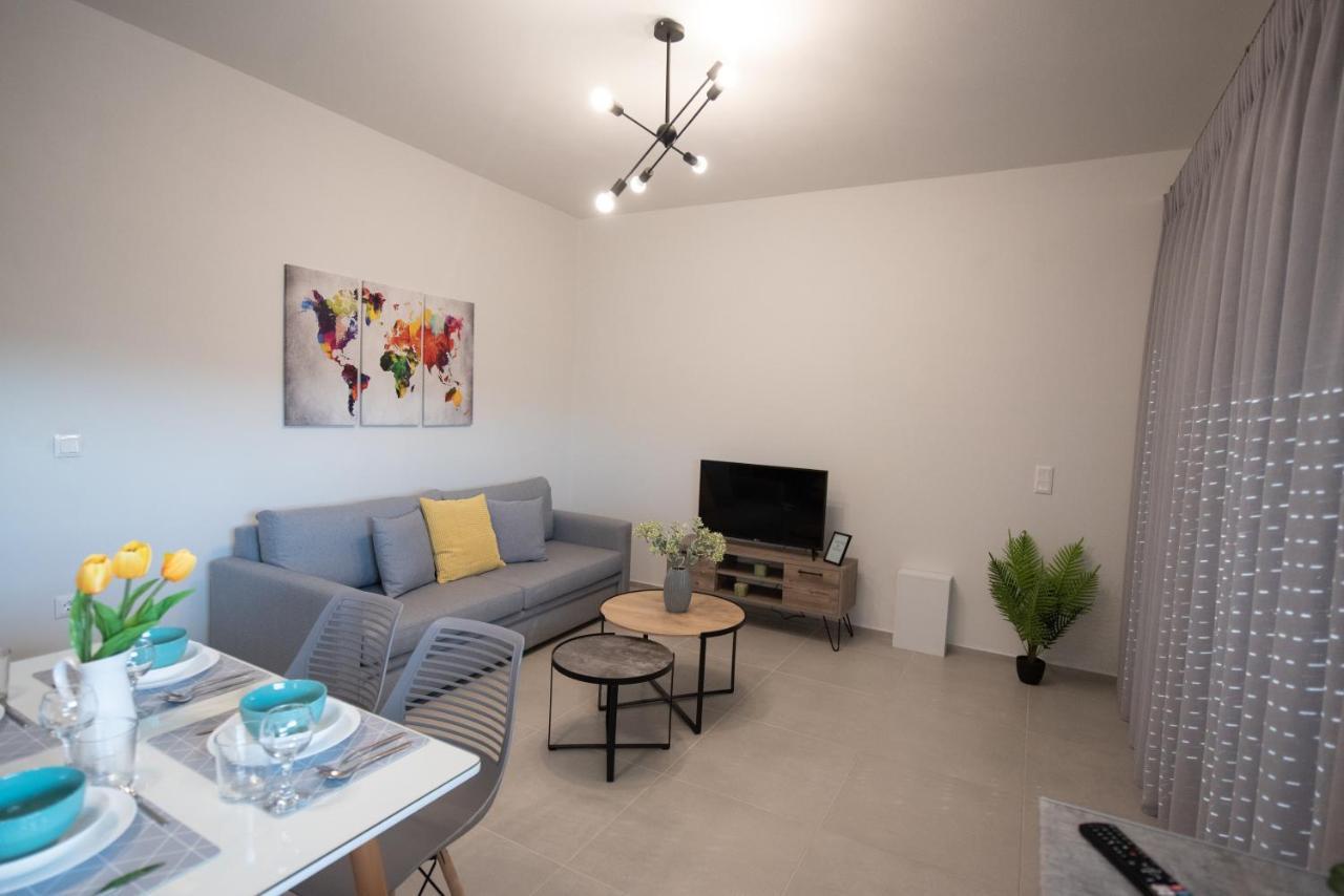 Luxury Autonomous Ground Floor Apartment Igoumenitsa Ngoại thất bức ảnh